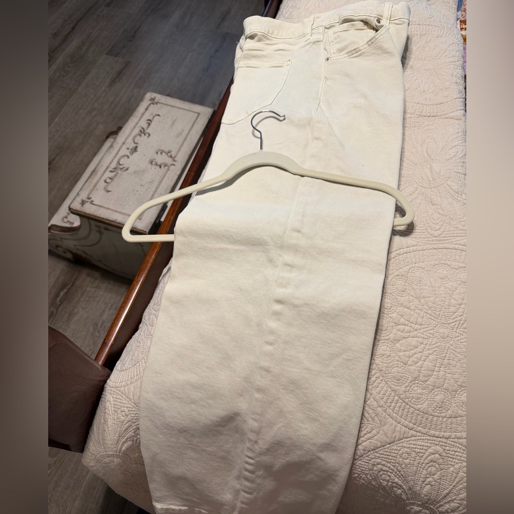 GAP Light Cream Casual Pants